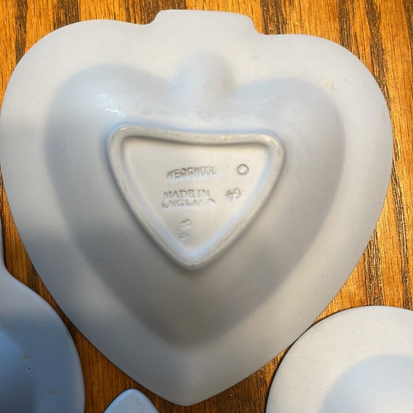 Wedgwood Bridge Set (All 4 pieces) - Picture 9 of 12